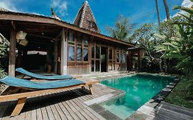 Sarini Villas